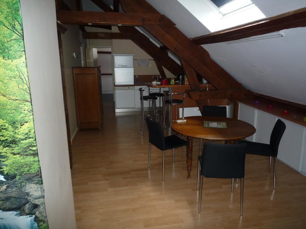 La Maison Des Bonheurs Panzió Rillieux-la-Pape Kültér fotó